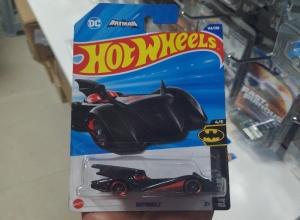 BATMOBILE NEGRO Y ROJO