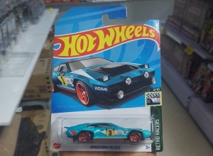 CARRO HW BASICO 12