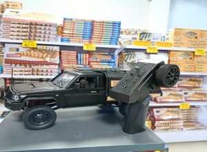 TOYOTA LAND CRUISER RC NEGRO