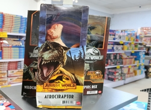 DINO ESCAPE JURASSIC WORLD