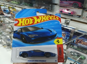 FERRARI SF90 STRADALE AZUL