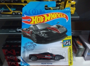 PAGANI HUAYRA NEGRO 2018