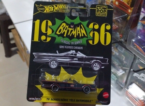 TV SERIES SERIE TELE BATMOBILE PREMIUM 2025