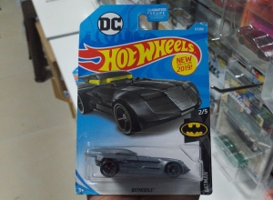 BATMOBILE PLOMO 2017