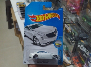 CADILLAC ELMIRAJ BLANCO 2015