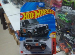 LAND ROVER DEFENDER 90 2025 ZAMAC