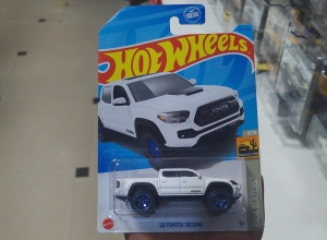 20 TOYOTA TACOMA BLANCO