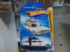 GHOSTBUSTERS ECTO-1