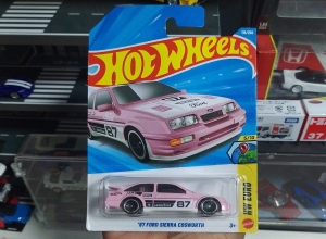 87 FORD SIERRA COSWORTH ROSADO
