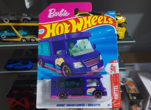 BARBIE DREAM CAMPER MORADO