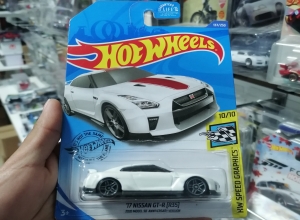 17 NISSAN GT-R (R35) BLANCO 2018