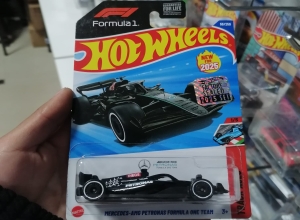 MERCEDES-AMG PETRONAS FORMULA ONE TEAM FACTORY SEALED