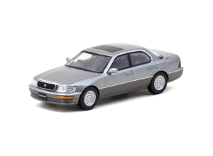 TARMAC LEXUS LS400