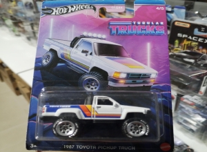 1987 TOYOTA PICKUP TRUCK