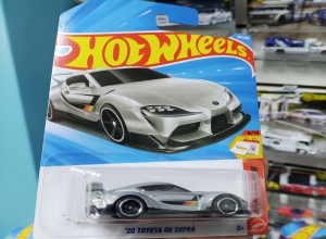 92 TOYOTA SUPRA PLOMO 2026