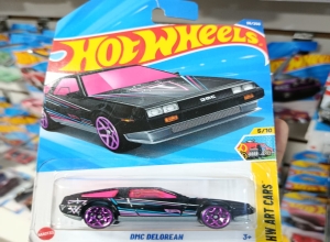 DMC DELOREAN MORADO