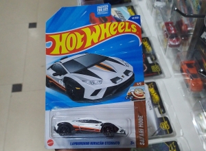 LAMBORGHINI HURACAN STERRATO BLANCO
