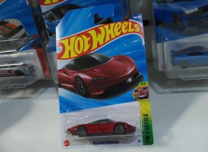 MCLAREN SPEEDTAIL ROJO